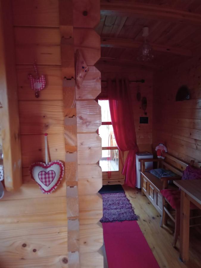 Bed and Breakfast Roulotte La Passe Pierre à Pendé Extérieur photo